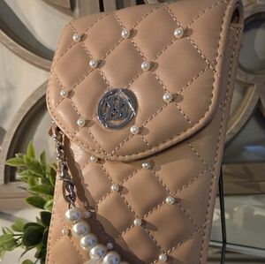 NWT Badgley Mischka Pearl Phone Crossbody Bag Pink Quilted Vegan Leather